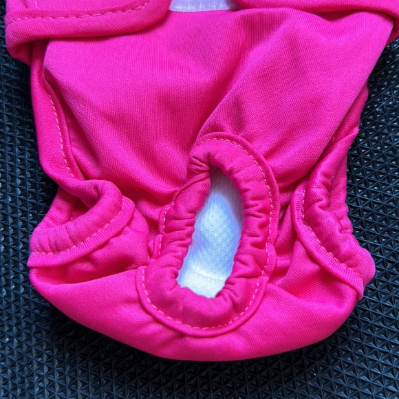 Reusable Dog diaper in size extra small: 1 bright pink - Picture 3 of 11